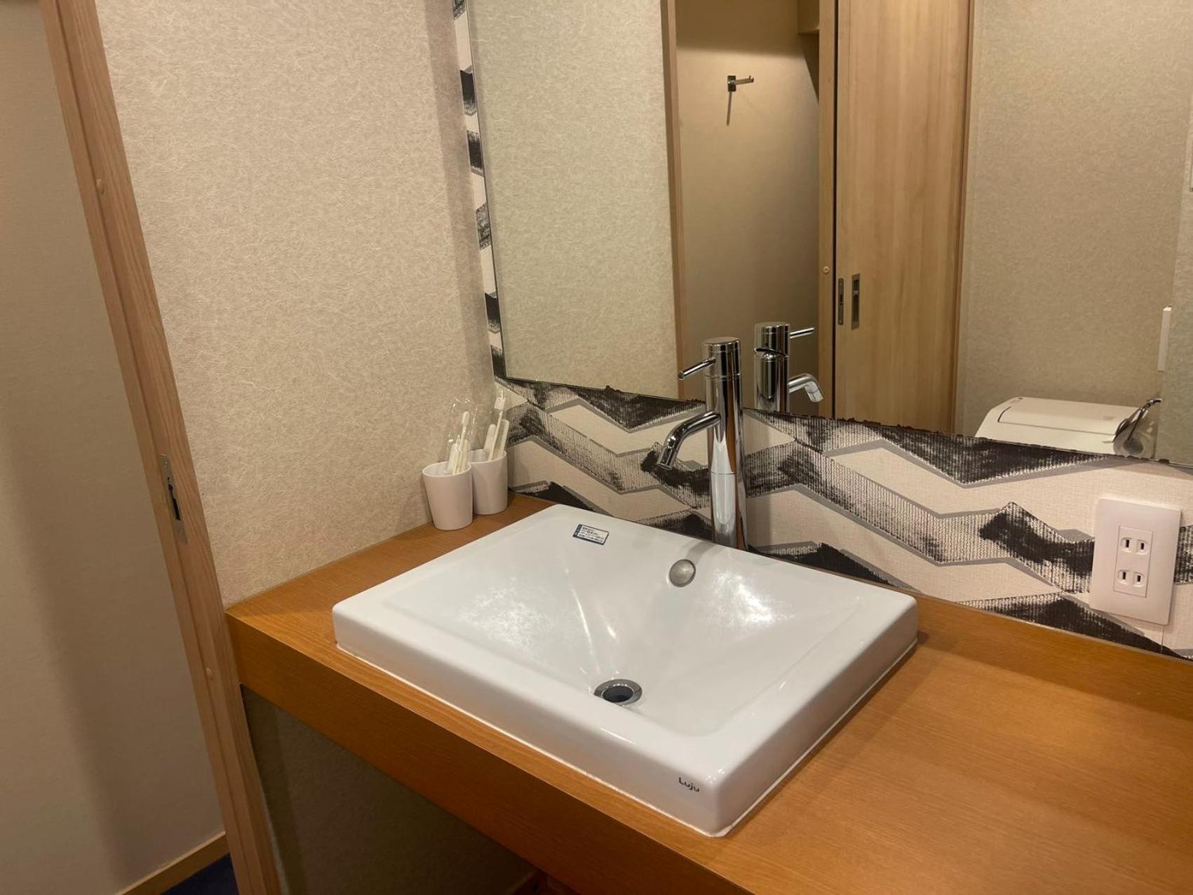 東岸hotel ホームステイ